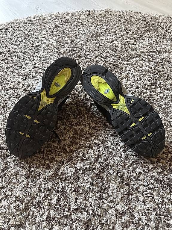 Chaussures hommes: Men's Nike Air Max Tailwind 4 SP Black Ripstop – D'occasion à Rorschacherberg par Markoe 2