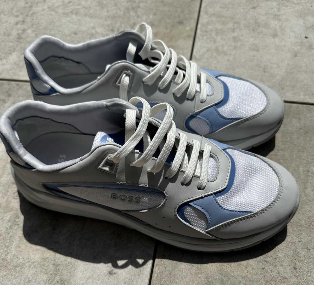 Hugo Boss Chaussures femmes: Boss sneakers – Neuf avec emballage d'origine à Herisau par debora9