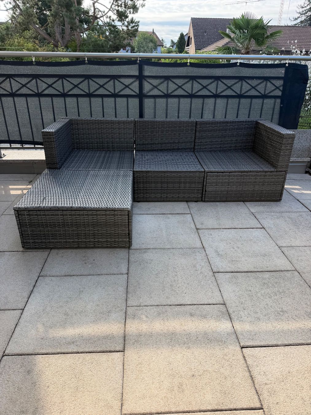 Divani: Gartensofa Polyrattan grau Ecksofa mit Hocker neuwertig – Usato da Glattfelden venduto da Giovi2002
