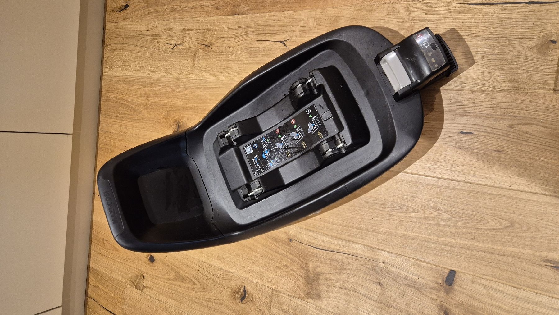 Maxi-Cosi Seggiolini per auto: Maxi-Cosi 2wayFix ISOFIX Basisstation – Usato da Sundlauenen venduto da kajoglanz 1