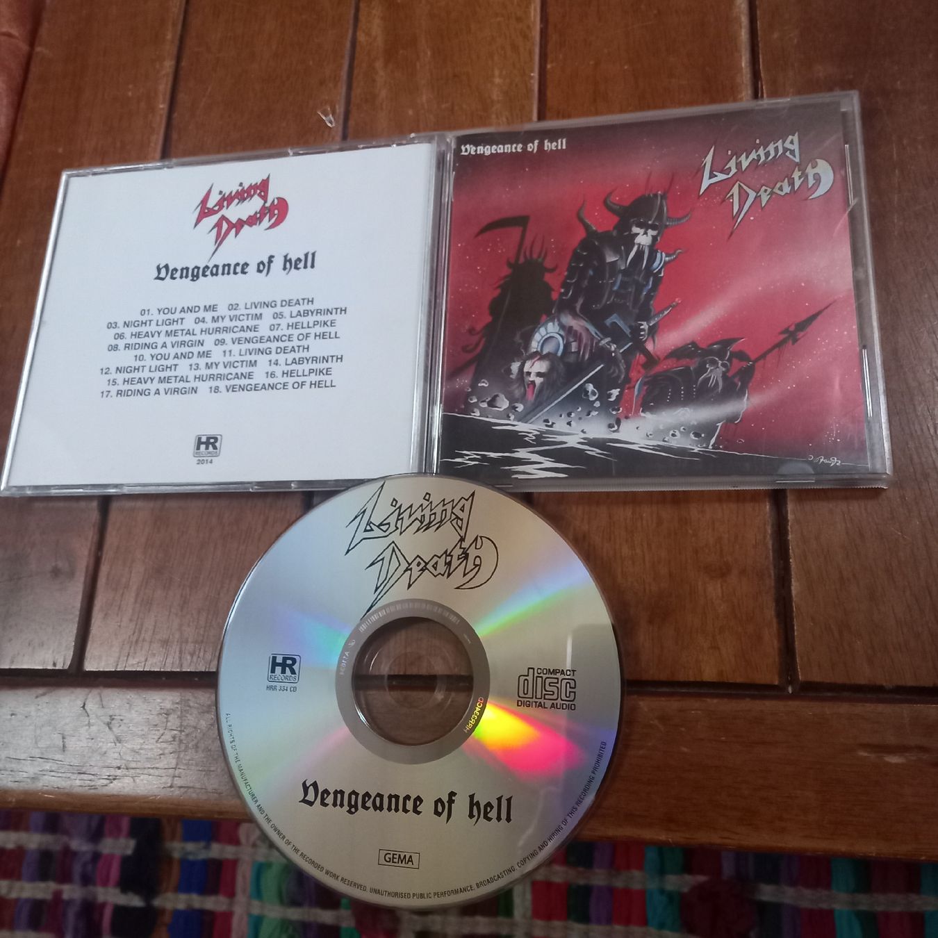 CD: living death - vengeance... – Usato da St-Cergue venduto da VeganWarrior
