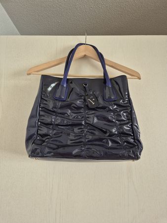 FURLA Damenhandtasche Navyblau Lackleder