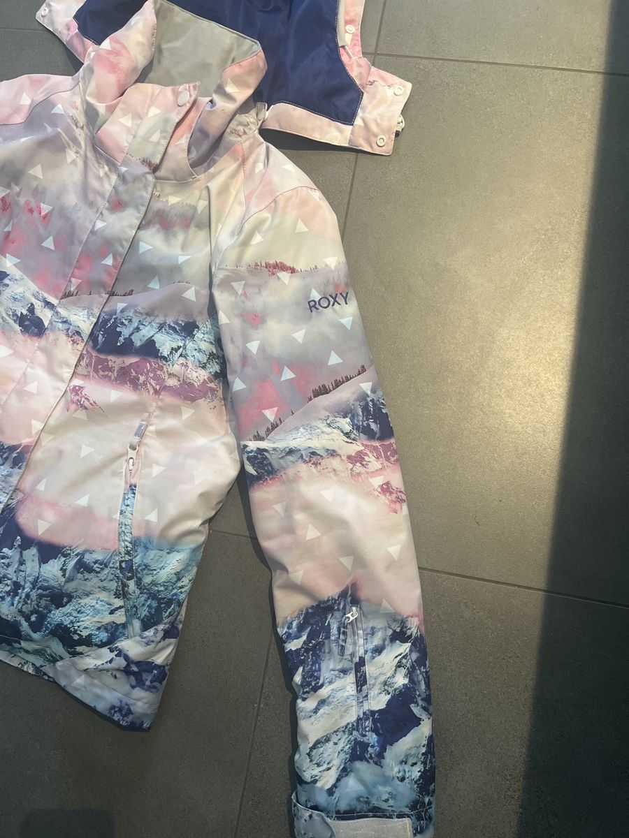 Roxy Jacken: Stylische Snowboardjacke Grösse L – Gebraucht aus Thun von pri_655z 1