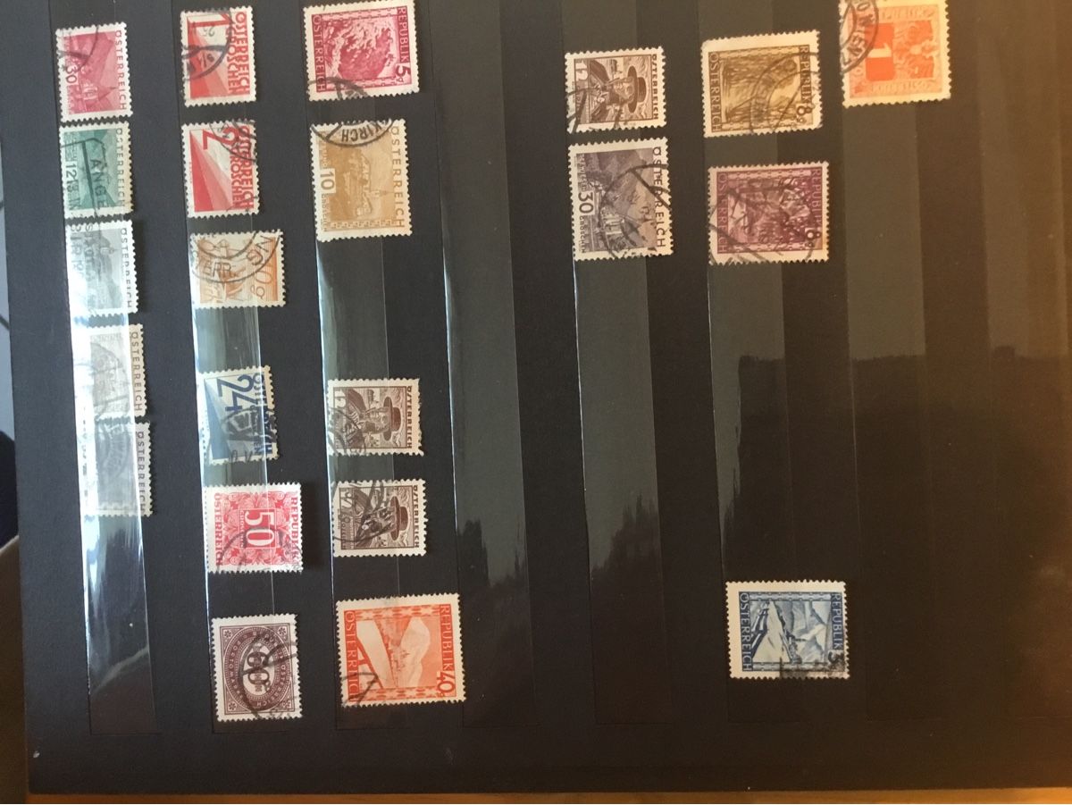 Alben: Album mit 10 Doppelseiten 24x32 mit Briefmarken Österreich – Gebraucht aus steinach von Haudi5 1