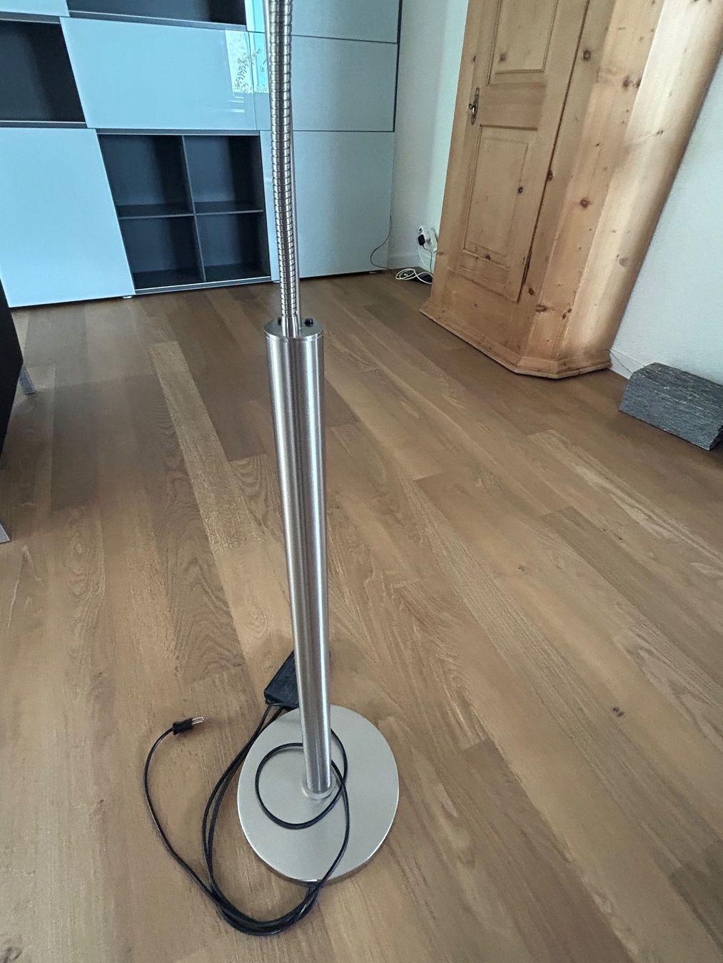 Lampade: Schöne Stehlampe – Usato da Seuzach venduto da Parasolmountain 2
