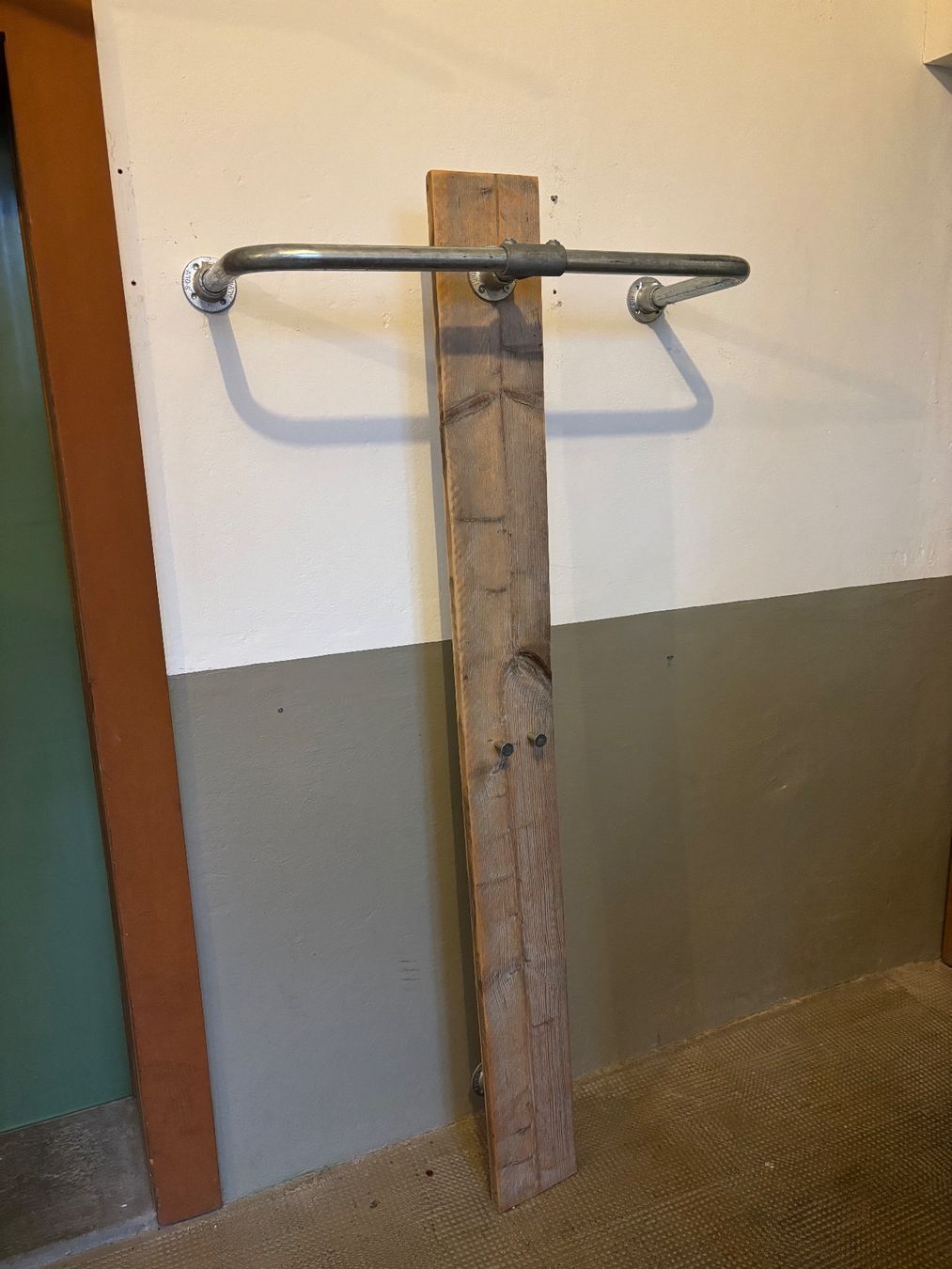 Interio Guardaroba: Garderobe Industrial Look – Usato da Wallenwil venduto da Mueller842 3