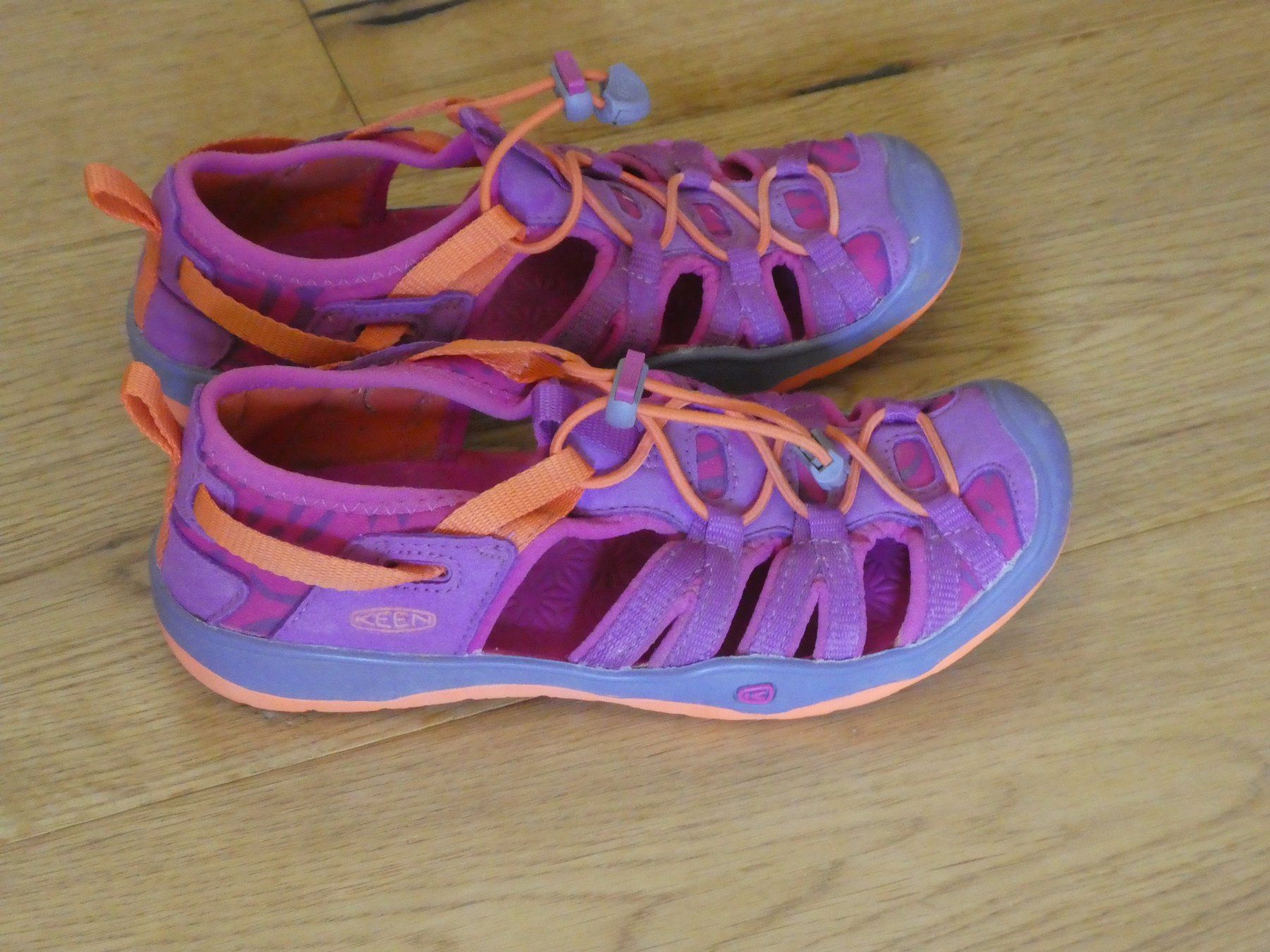 Scarpe per ragazze: Sandalen Gr. 32/33 – Usato da Dinhard venduto da heidibei 2