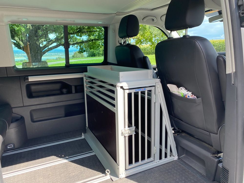Hundebox VW T6 California Beach Hinter den Vordersitzen Comprare su