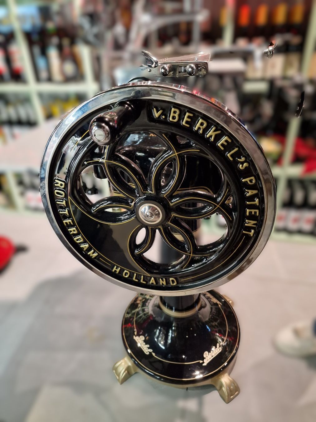 Berkel Elettrodomestici da cucina: Berkel Mod. 9 (1925) - Komplette Restaurierung – Nuovo (secondo la descrizione) da Biasca venduto da Nicolas.Ney