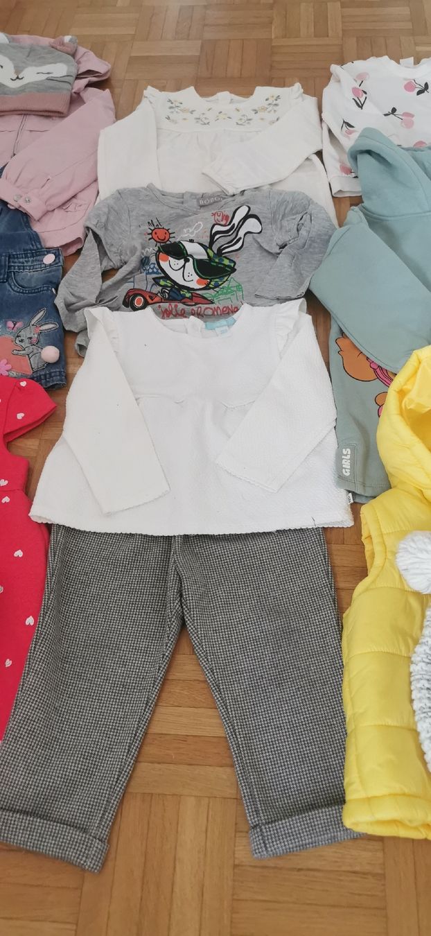 Lotti & Set di vestiti: Kleiderpacket Gr 80-86 – Usato da Winterthur venduto da Katyakaterina 2