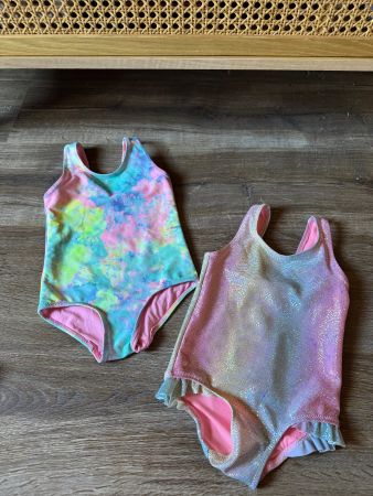 H&M 💕 2x maillots de bain NEW! 🐚 92 (prix à l’unité!)