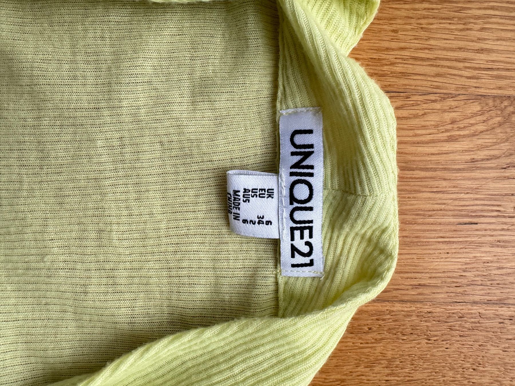Pantaloni: Hose, Bluse, Body - 3 Stück – Usato da Sennwald venduto da hosszidavid 1