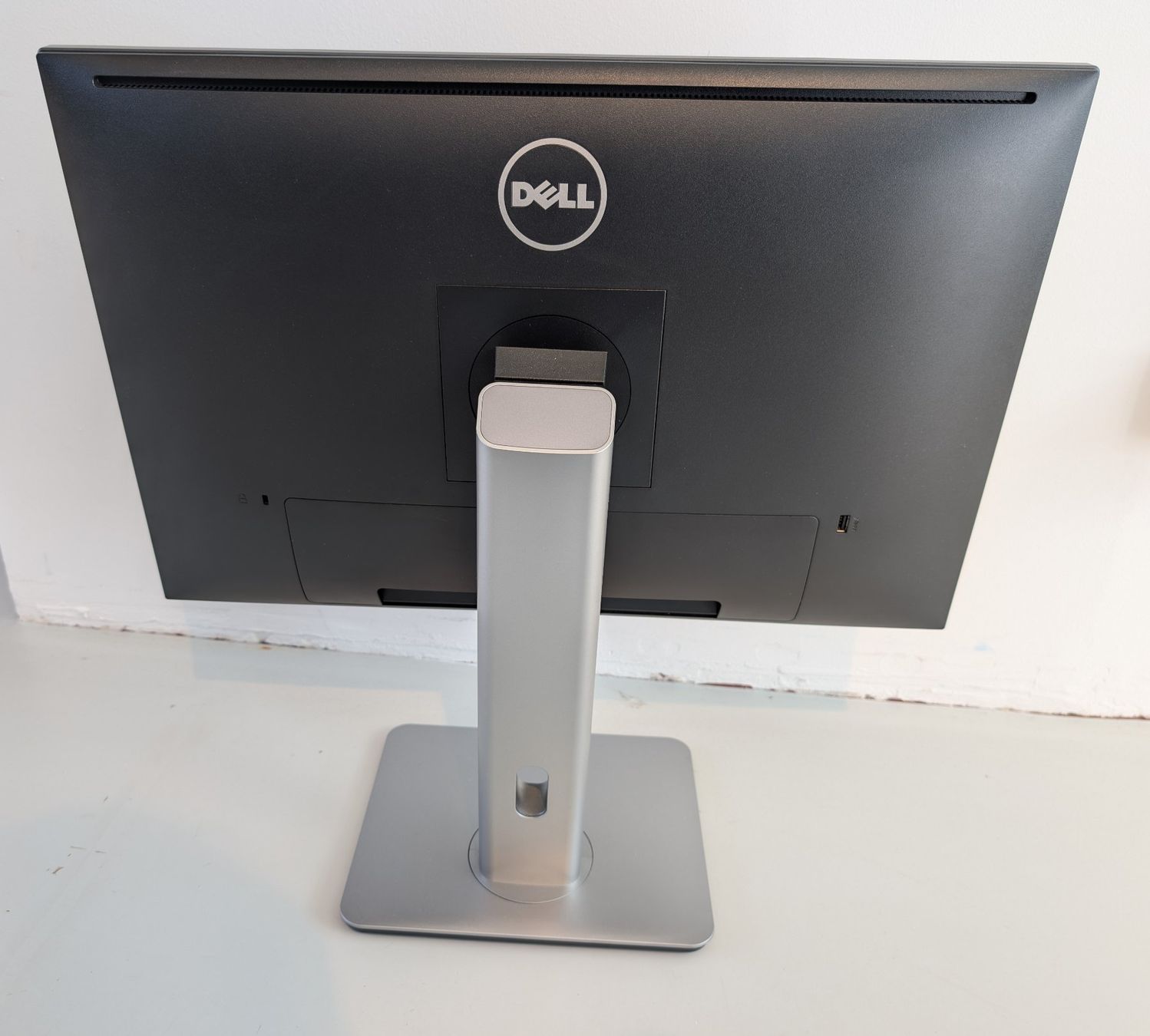 Dell Monitore: DELL U2415b 24" Monitor – Gebraucht aus Dietlikon von ComdatAG 2