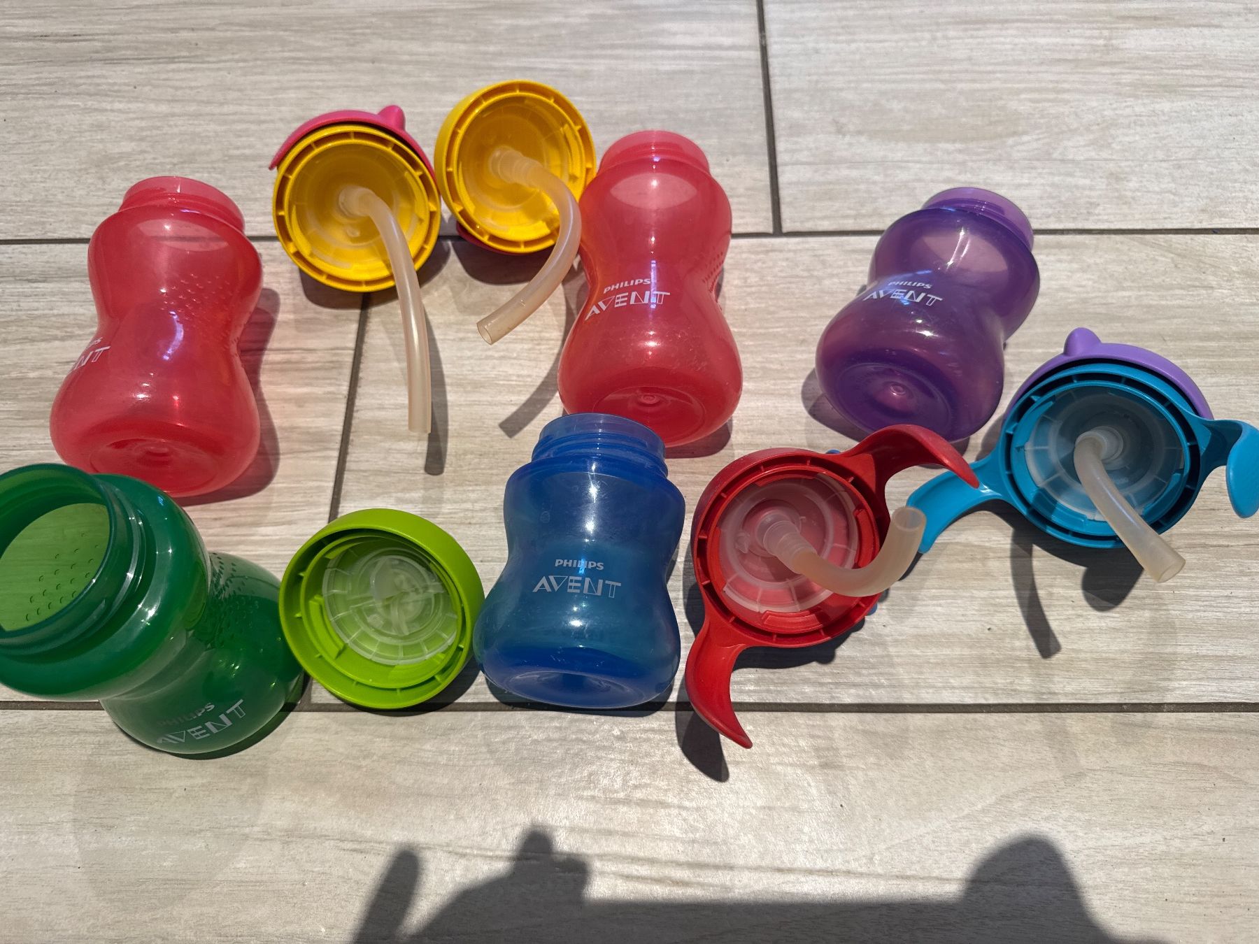 Avent Contenitori & Simili: Philips Avent Trinklerntassen mit Strohhalm – Usato da Gelterkinden venduto da Familienferien 1