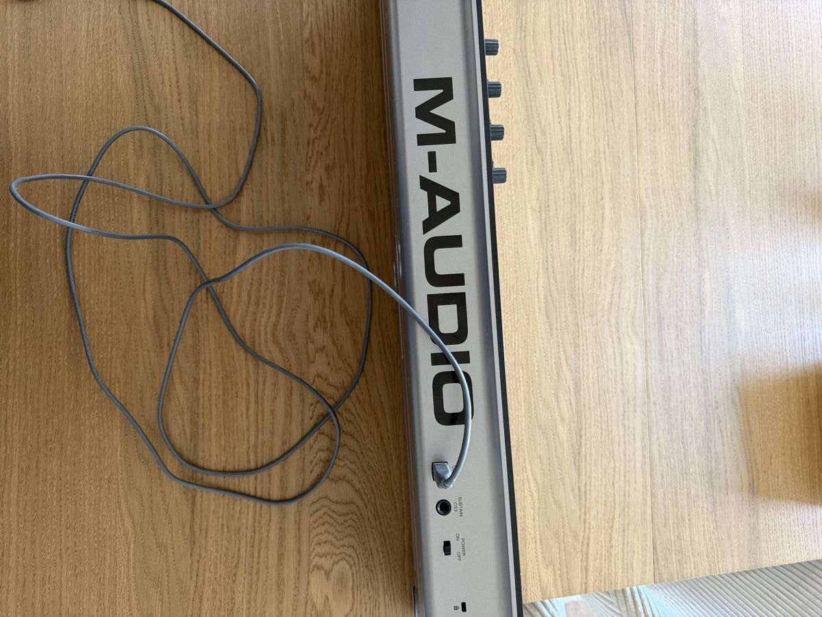 M-Audio Instruments de musique: M-Audio Oxygen 49 USB MIDI Keyboard Controller gebraucht – D'occasion à Lyss par len_d62n 5