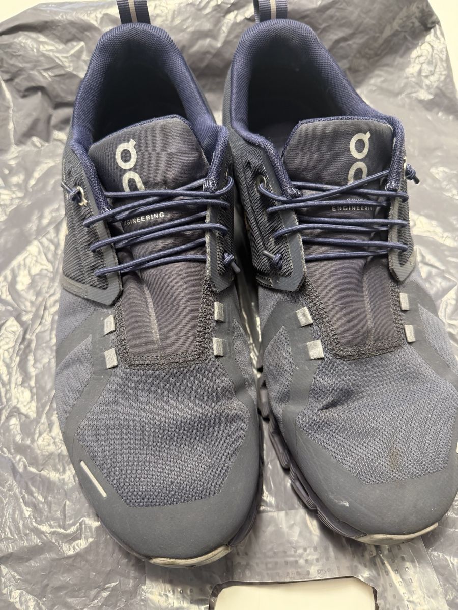 On Scarpe da uomo: On Cloud  – Usato da Winterthur venduto da EasyRS 2
