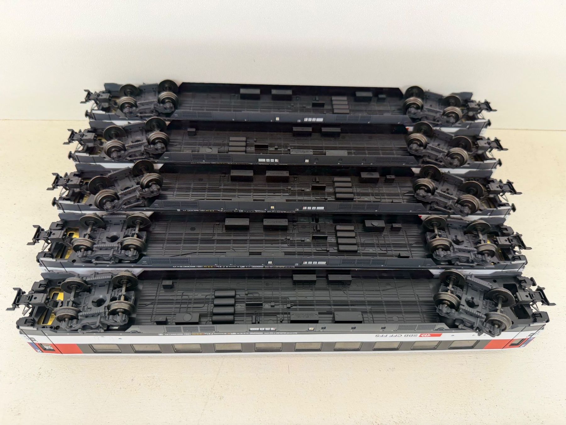 Märklin Modelleisenbahnen: SBB Eurofima Wagen Märklin – Gebraucht aus Büsserach von ModellbahnDepot 6
