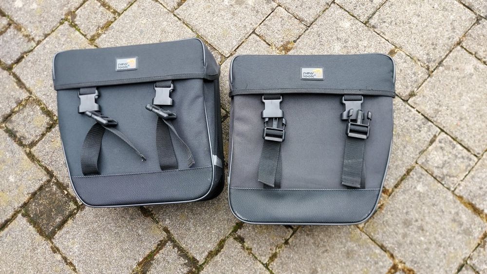 SEVEN Kindergartenrucksack F.C. Inter – Klein, Mit Seitentaschen, Gepolsterten Trägern, Schwarz-blau