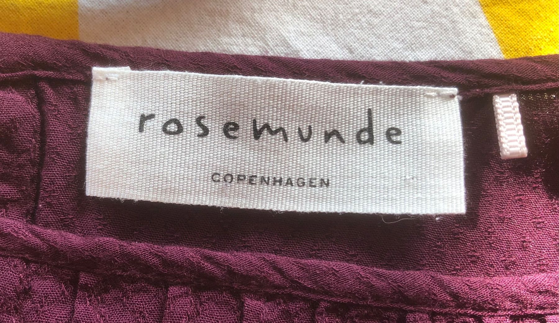 Rosemunde Camicette: BLUSE beere, von rosemunde, Gr.40 – Usato da Mühlebach (Goms) venduto da chr_q6d8 2