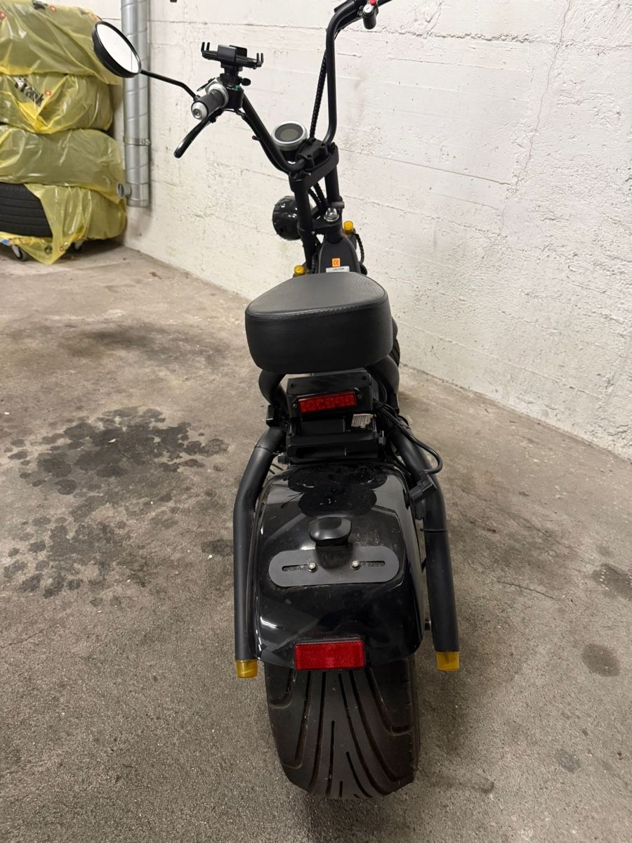 Citycoco Scooter: City Coco Elektroroller,Schwarz – Difettoso da Luzern venduto da Grobar01 2