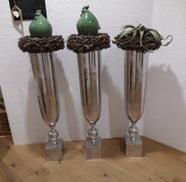 Silberne Säulen zu Dekorationszwecken