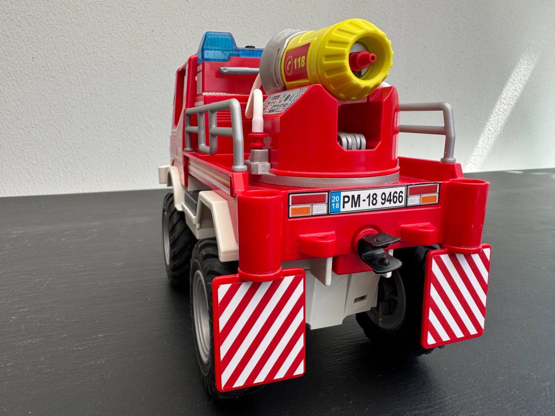 Playmobil Spielzeuge: Playmobil Feuerwehr Einsatzfahrzeug – Gebraucht aus Oberentfelden von PriMaSi 3
