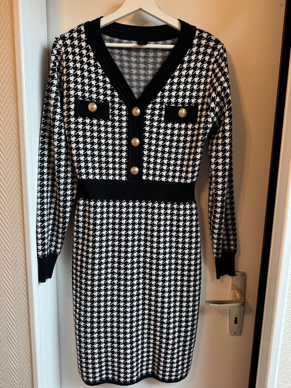 Zebra Robes: Jolie robe Zebra – Neuf (Voir description) à Blonay par Celuna