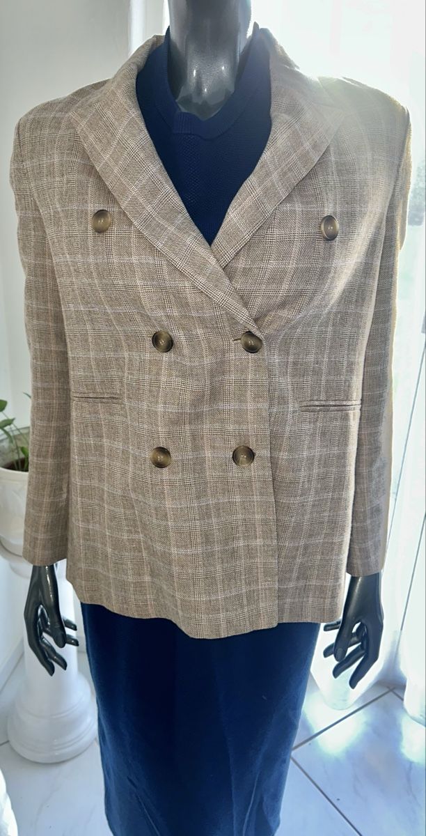 Maje Giacche: MAJE BLAZER GR. 38 Leinen neuwertig – Nuovo (secondo la descrizione) da Unteraegeri venduto da MH203 3