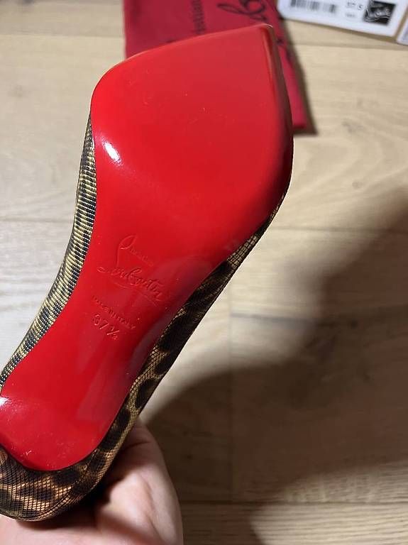 Scarpe da donna: Escarpins Christian Louboutin, neuf – Usato da Bulle venduto da Preteni 1