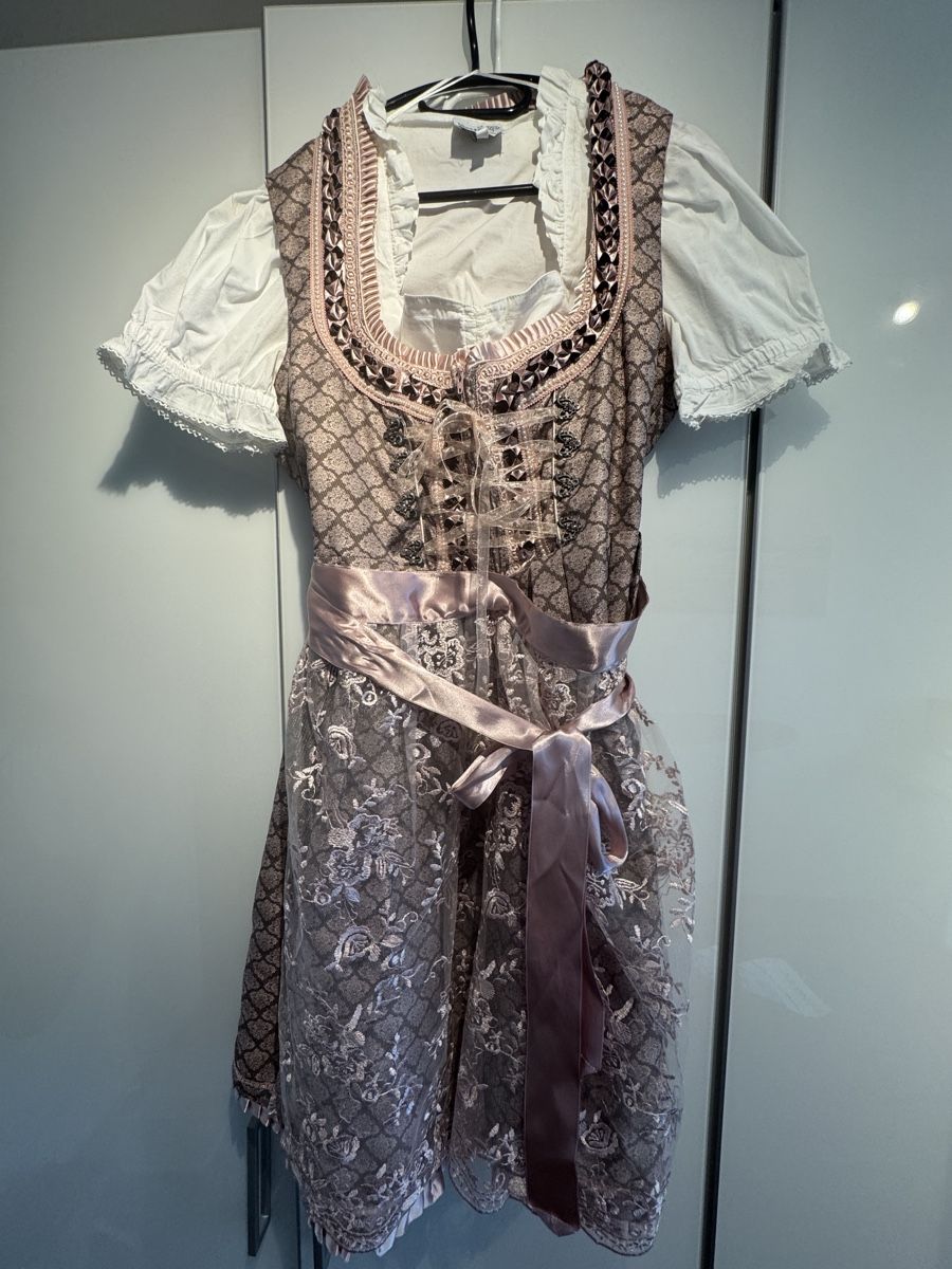 Kleider: Dirndl mit Bluse Gr. 48 – Neu (gemäss Beschreibung) aus Kaltbach von samurai55