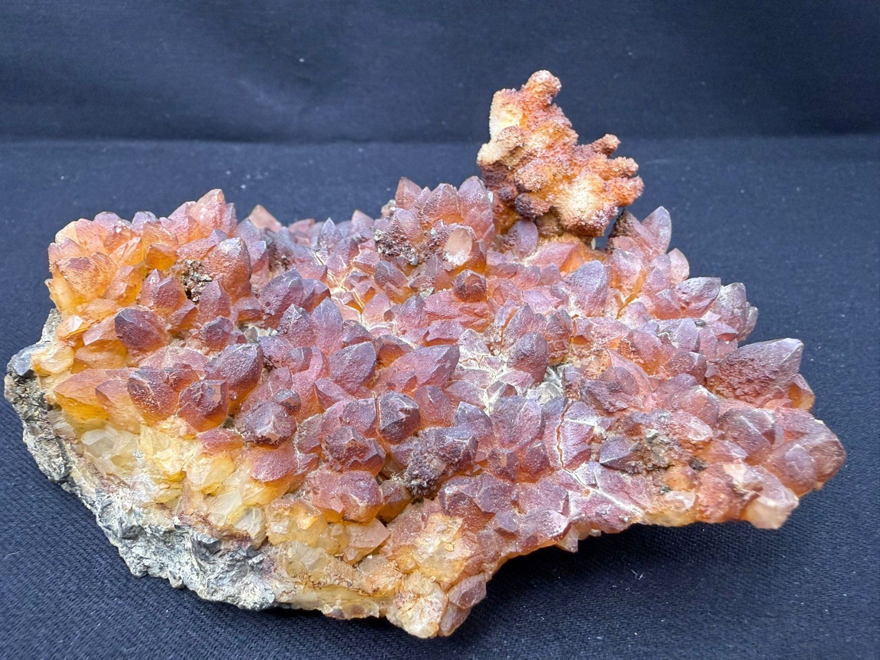 Minerali & Pietre curative: Bergkristall mit Limonit-Überzug – Usato da Schinznach Bad venduto da Demerald 5