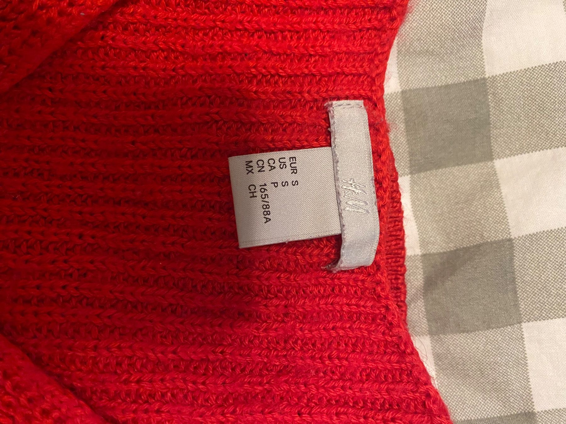 Maglioni & Felpe: Roter H&M Pulli – Usato da Zürich venduto da yae56 1