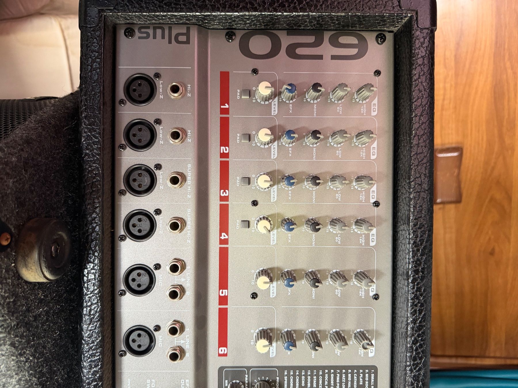 Verstärker: Mixer Amplificato Phonic 620 plus – Gebraucht aus Camorino von CamperCommunity 2