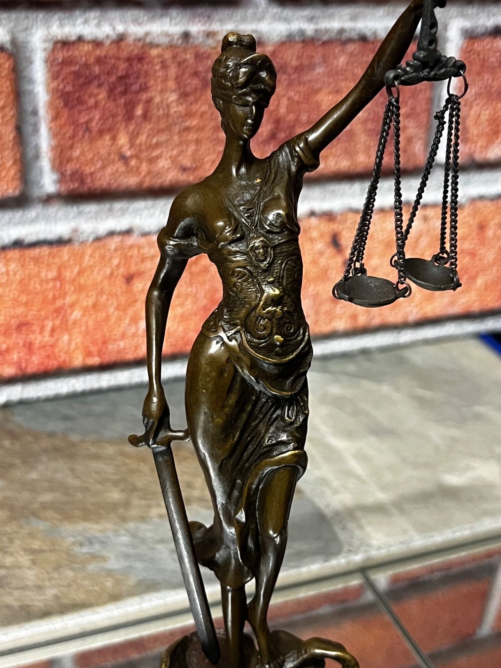 Skulpturen & Statuen: Bronze Figur Justitia aus Bronze Top – Gebraucht aus Oberengstringen von Cici7 2