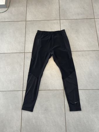 Nike Trainerhosen XL NEU