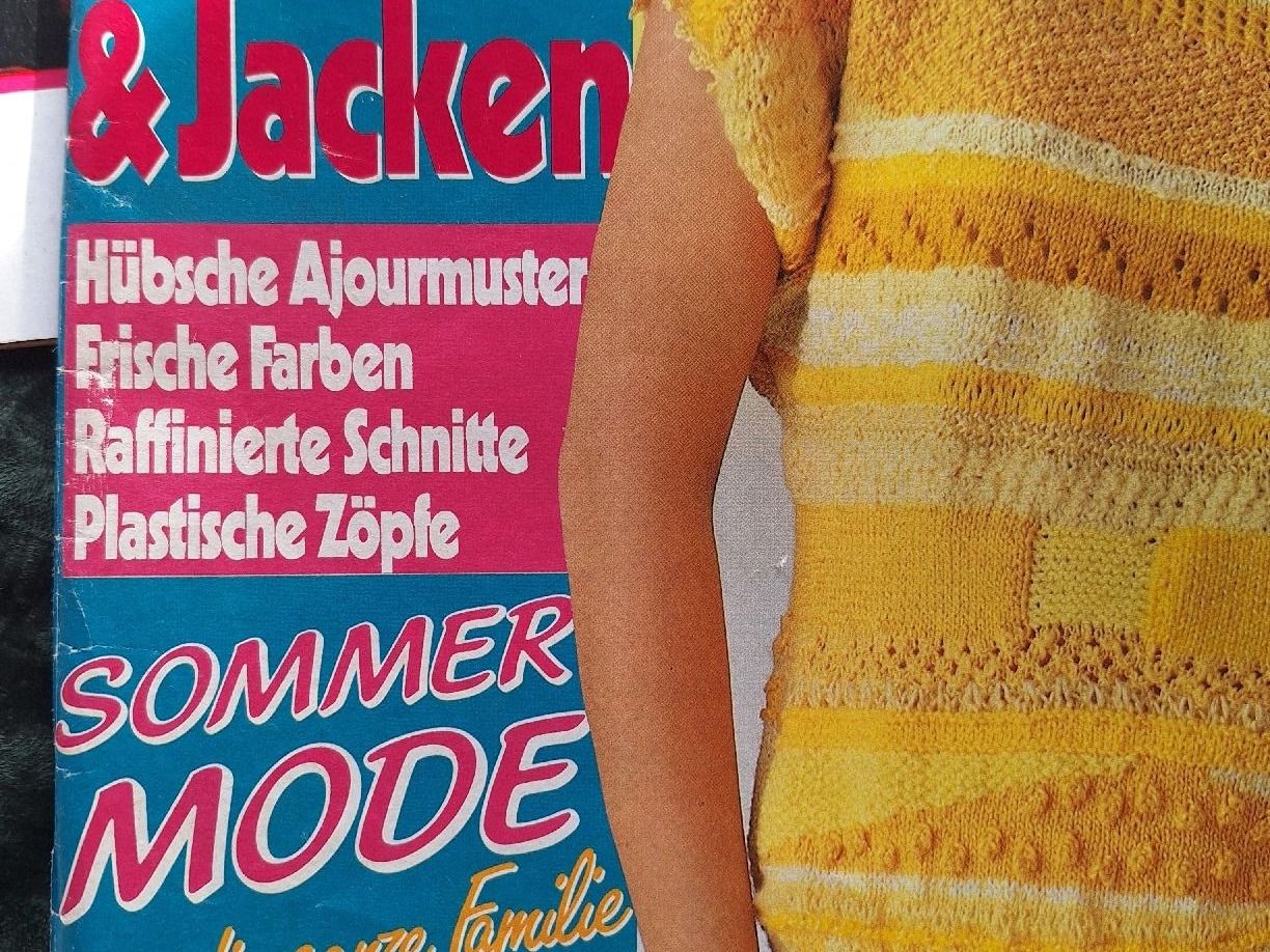 Riviste & Magazine: 5 STK STRICKHEFTE – Usato da Huttwil venduto da Kunterbuntli 5