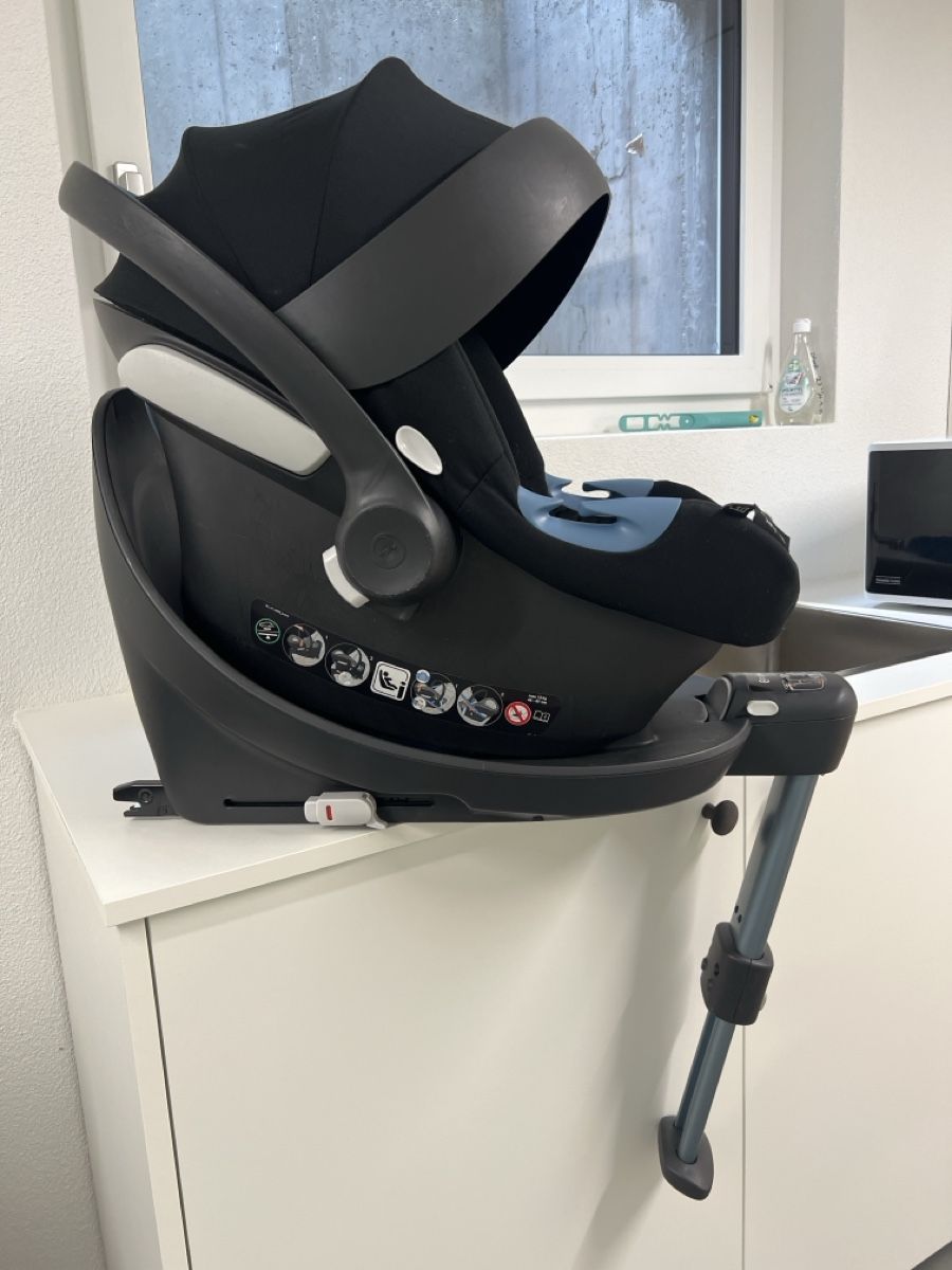 Cybex Auto-Kindersitze: Cybex Silver Aton B i Size – Gebraucht aus Schönenwerd von Markos02