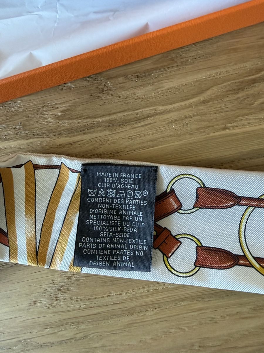 Hermès Foulards, Tücher & Schals: Hermès Twilly Fransen 100% Seide & Leder orange  – Neu und originalverpackt aus Zürich von janni_jj12 5
