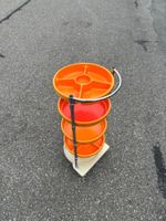 Vintage Rollregal / Bristelltisch / Coiffeurmöbel