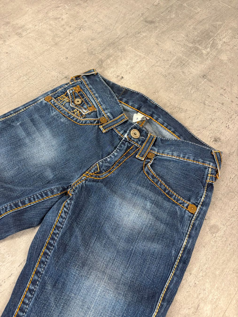 True Religion Jeans: Vintage True Religion Bootcut Flared (M) – Nuovo (secondo la descrizione) da Werdenberg venduto da hase.vintage 3