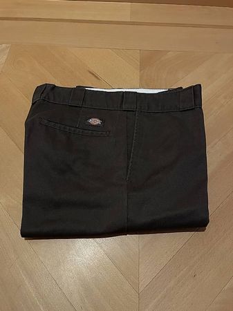 Braune Dickies Hosen