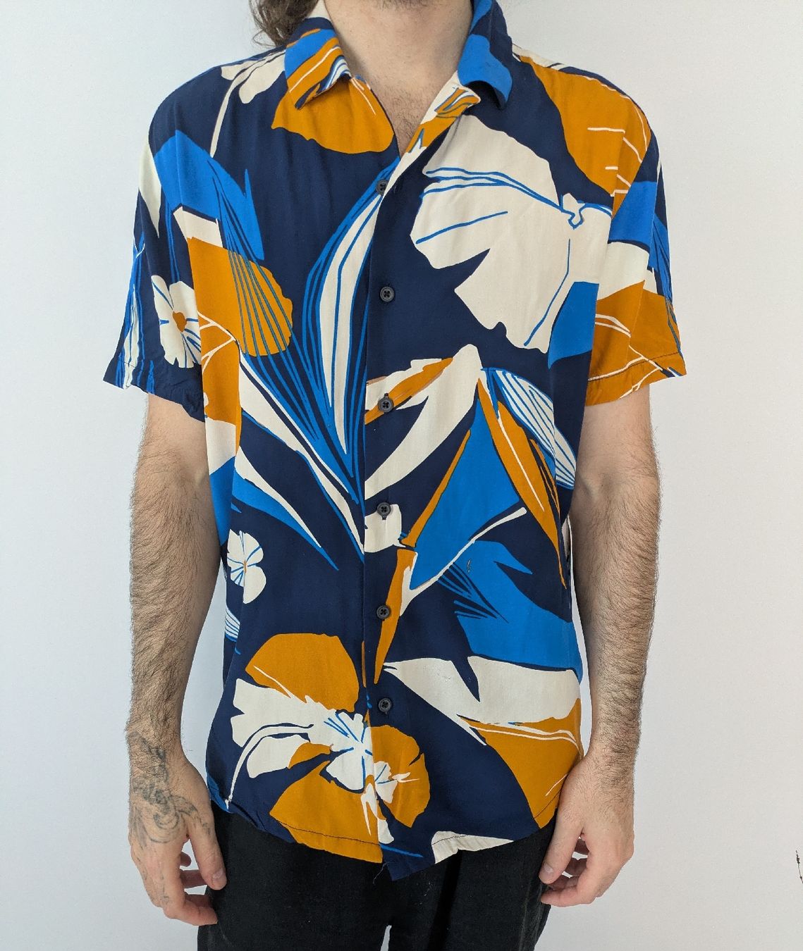 Camicie: Kurzarmhemd Gr. S Blumenmuster Sommerhemd Freizeit – Usato da Rorschach venduto da joh_v2y2