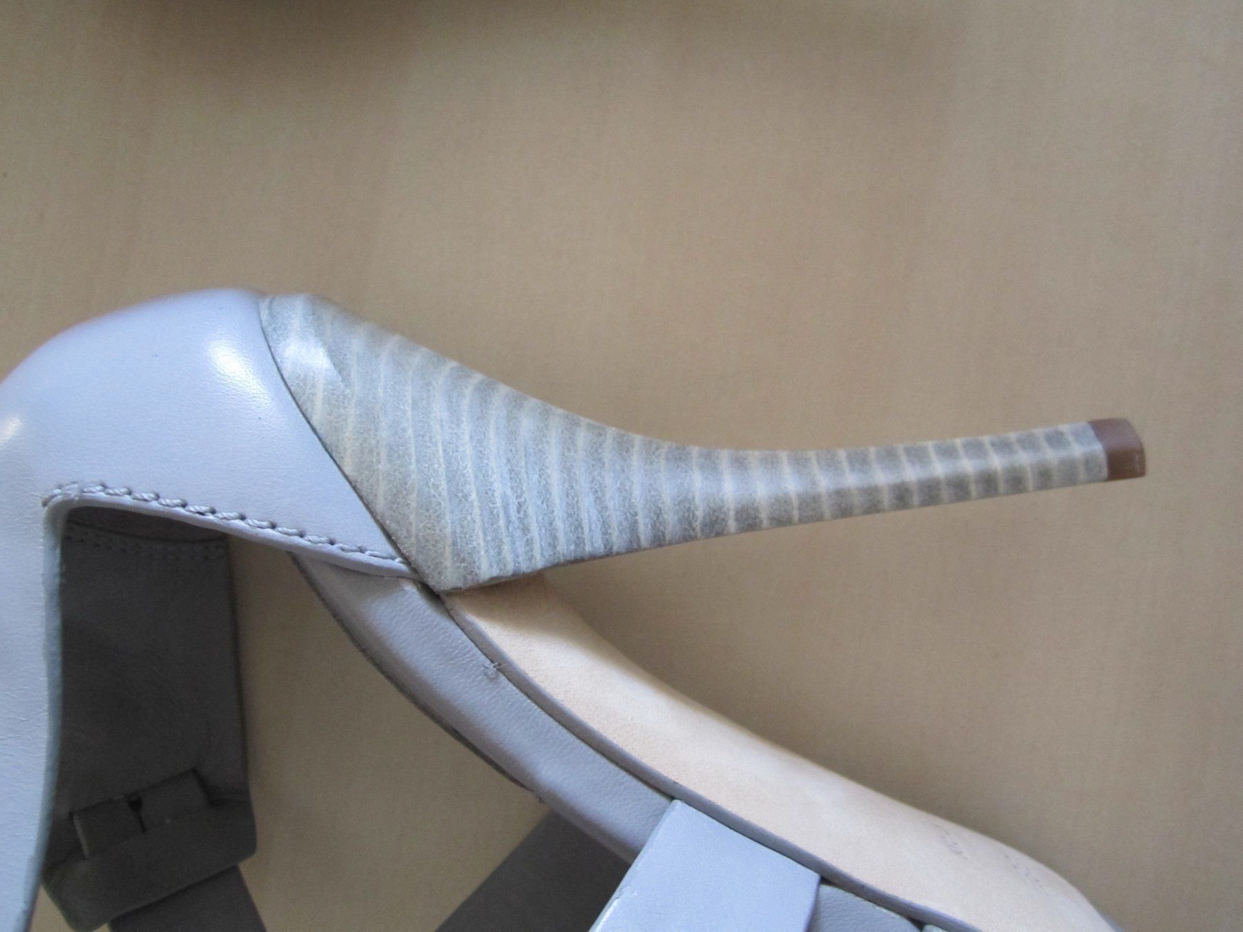 Alexander Wang Scarpe da donna: Sandales de ALEXANDER WANG – Nuovo e nell'imballaggio originale da Lausanne venduto da Kmm03 4