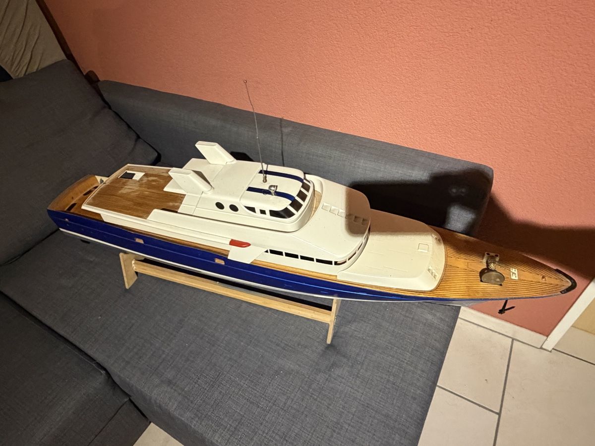 Graupner RC Modellbau: RC Modellschiff Yacht gebraucht – Defekt aus Obergösgen von tec_fgr2 1