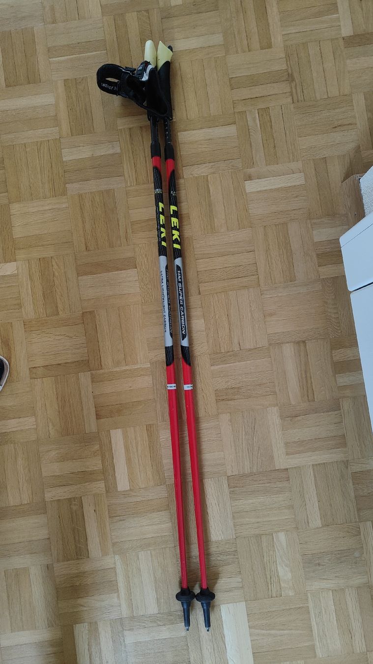 Leki Bastoncini da trekking: Leki Wanderstöcke – Usato da Bern venduto da jes_7mk2