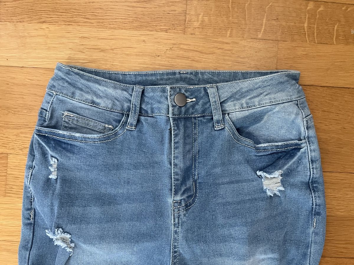 Jeans: Coole Schlaghose mit Destroyed-Effekten, Gr. S/36, stretch – Nuovo e nell'imballaggio originale da Winkel venduto da Monika_T_76 1