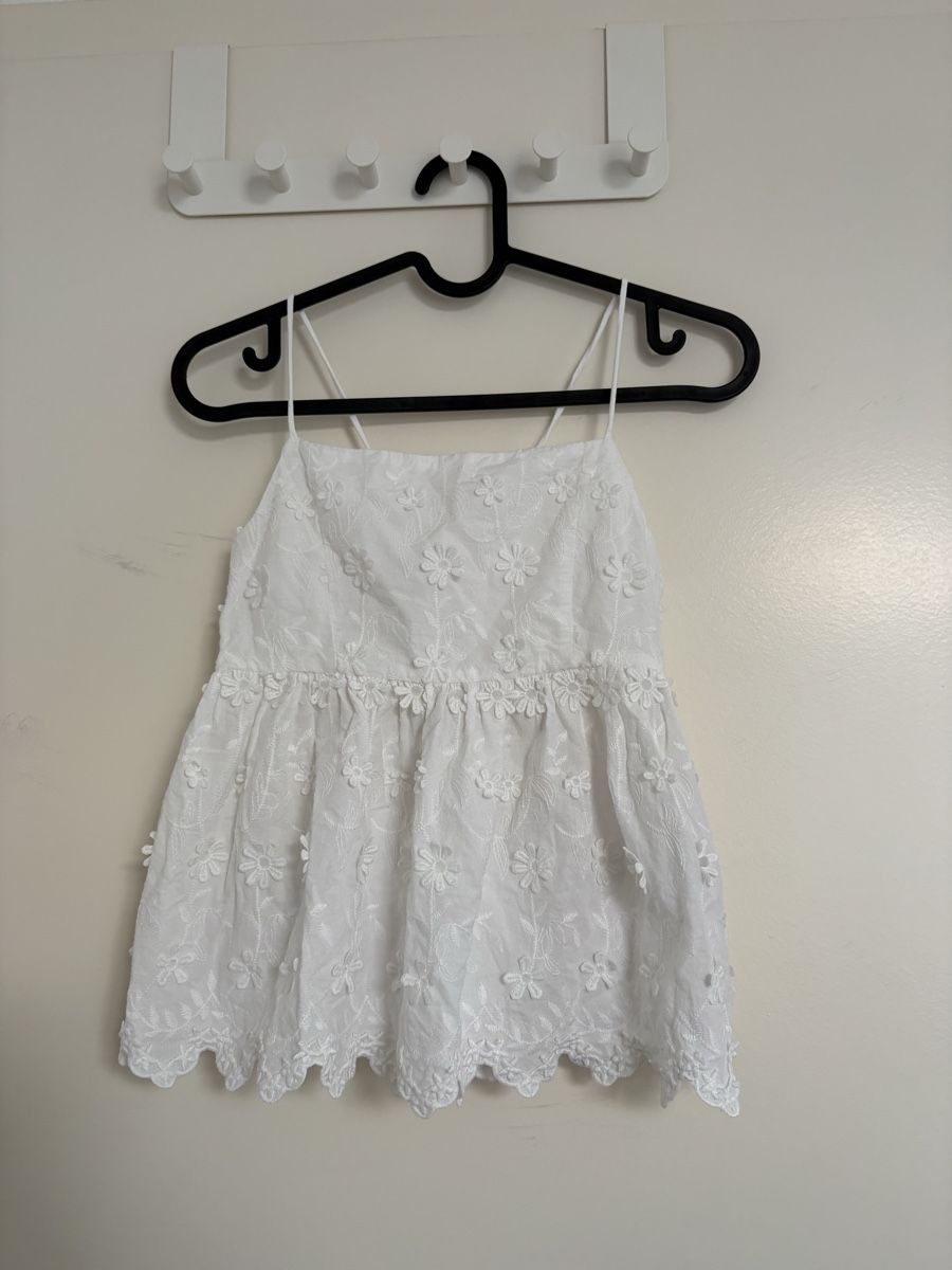 Top: Top weiss Blumenmuster Grösse S neu – Usato da gossau sg venduto da lin84