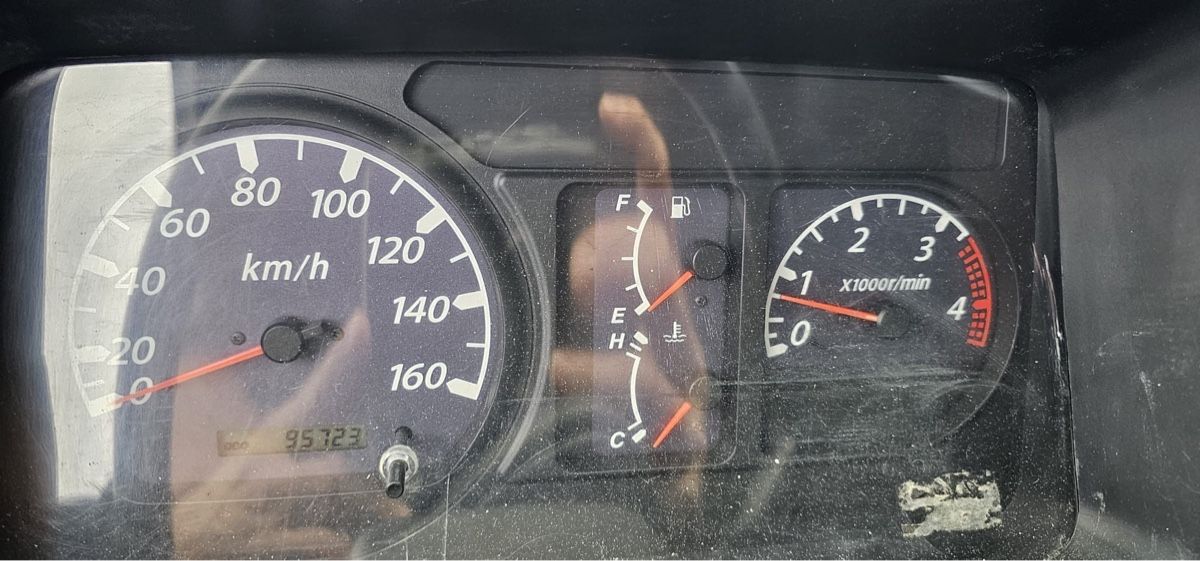 Isuzu Veicoli commerciali: ISUZU NPR85 Kippbrücke  – Usato da Kriens venduto da gimi01 6