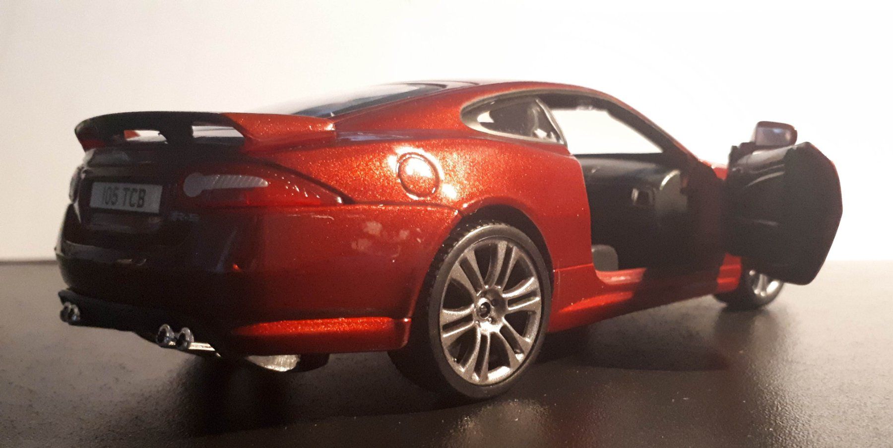 Bburago Modellautos: Jaguar XKR – Gebraucht aus Herisau von Simonalb 3