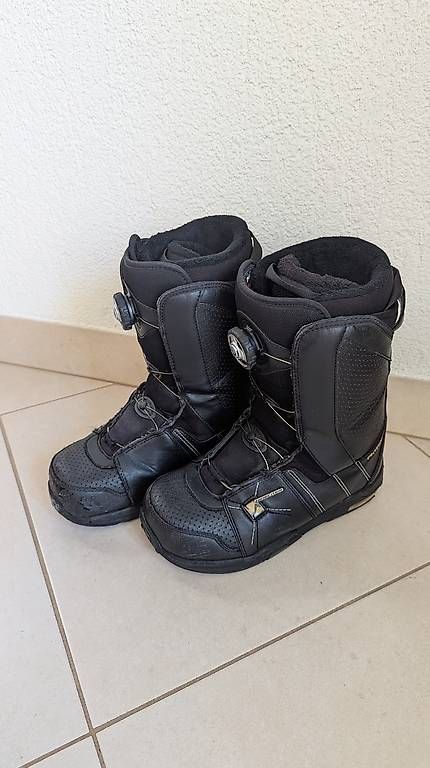 Scarpe da uomo: Boots snowboard Nidecker 38 – Usato da Provence venduto da tokoclo